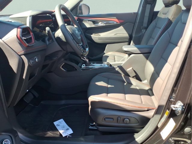 New 2026 Mosaic Black Metallic Chevrolet RS image 17