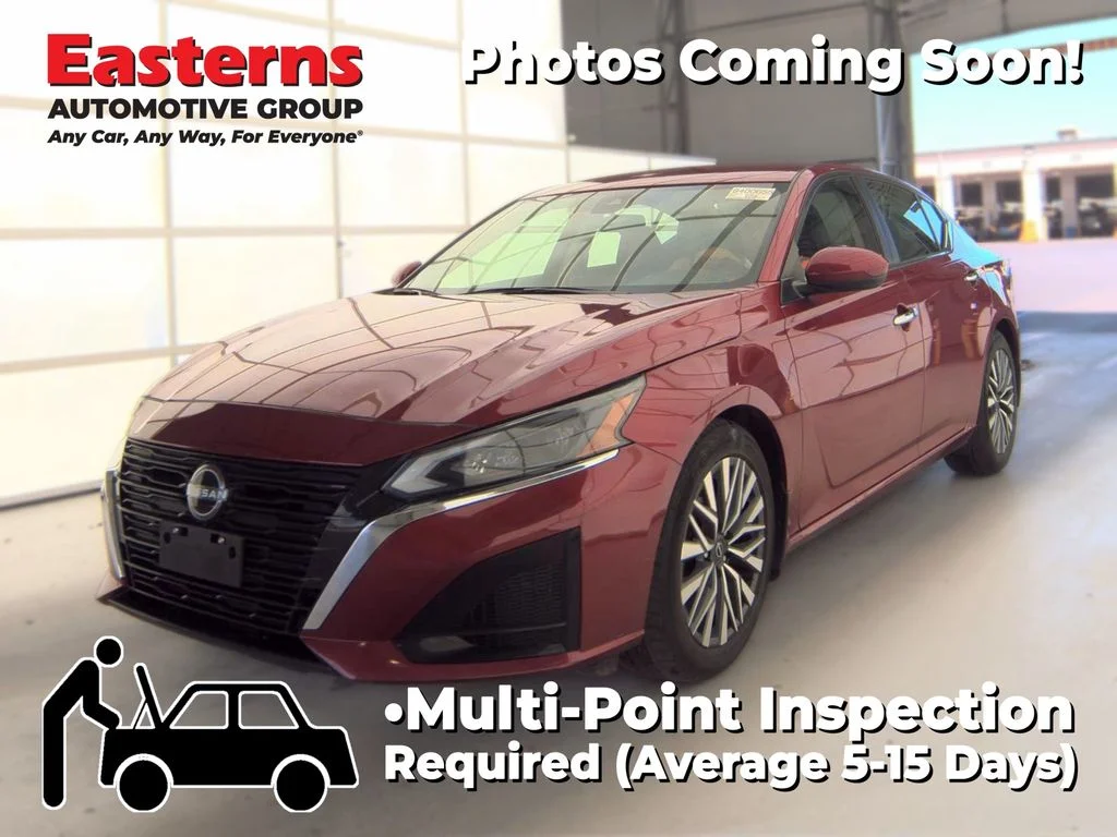 Used 2023 Red Nissan 2.5 SV image 1
