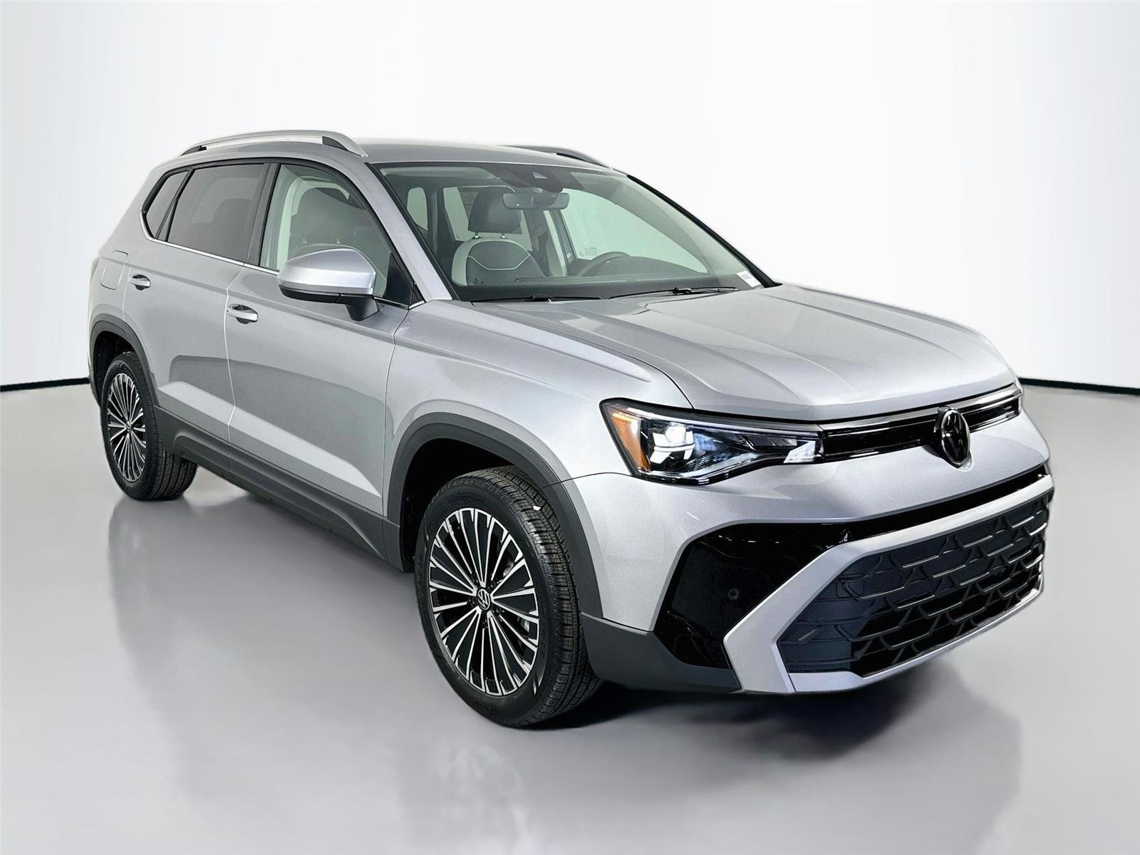 2025 Volkswagen Taos SE - Photo 3