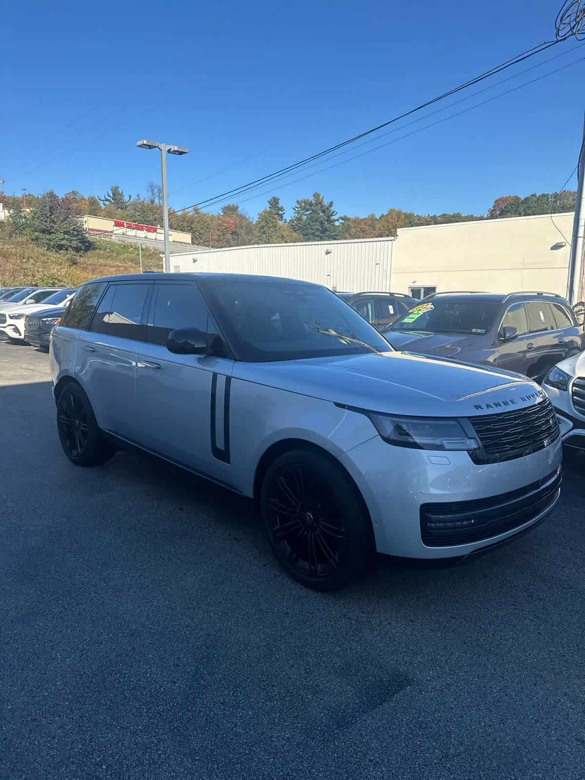 2025 Land Rover Range Rover SE