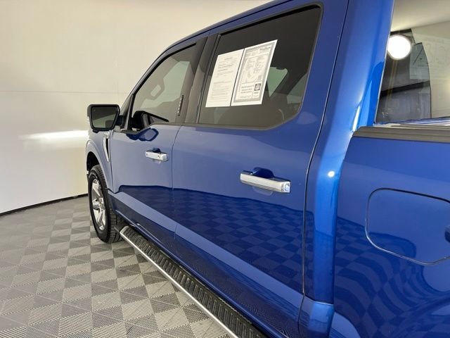 Used 2023 Blue Ford XLT image 10