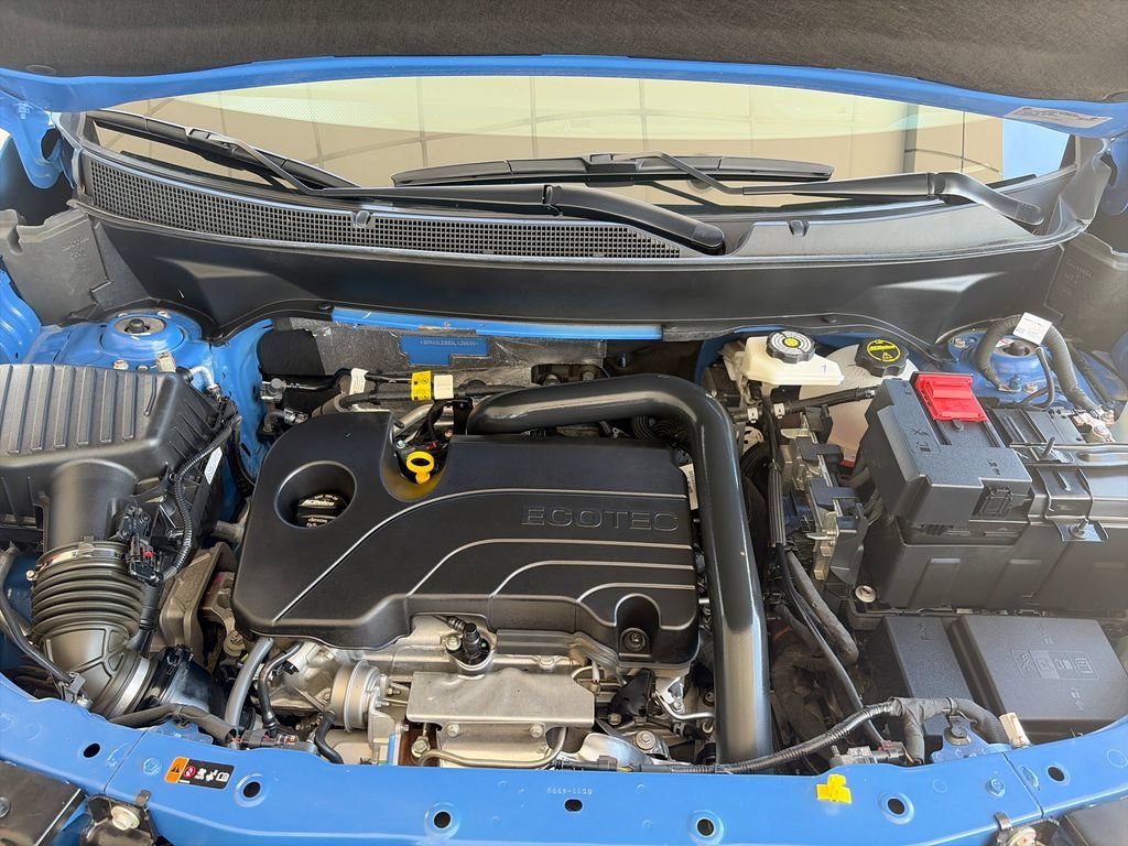 Used 2025 Reef Blue Metallic Chevrolet RS image 31