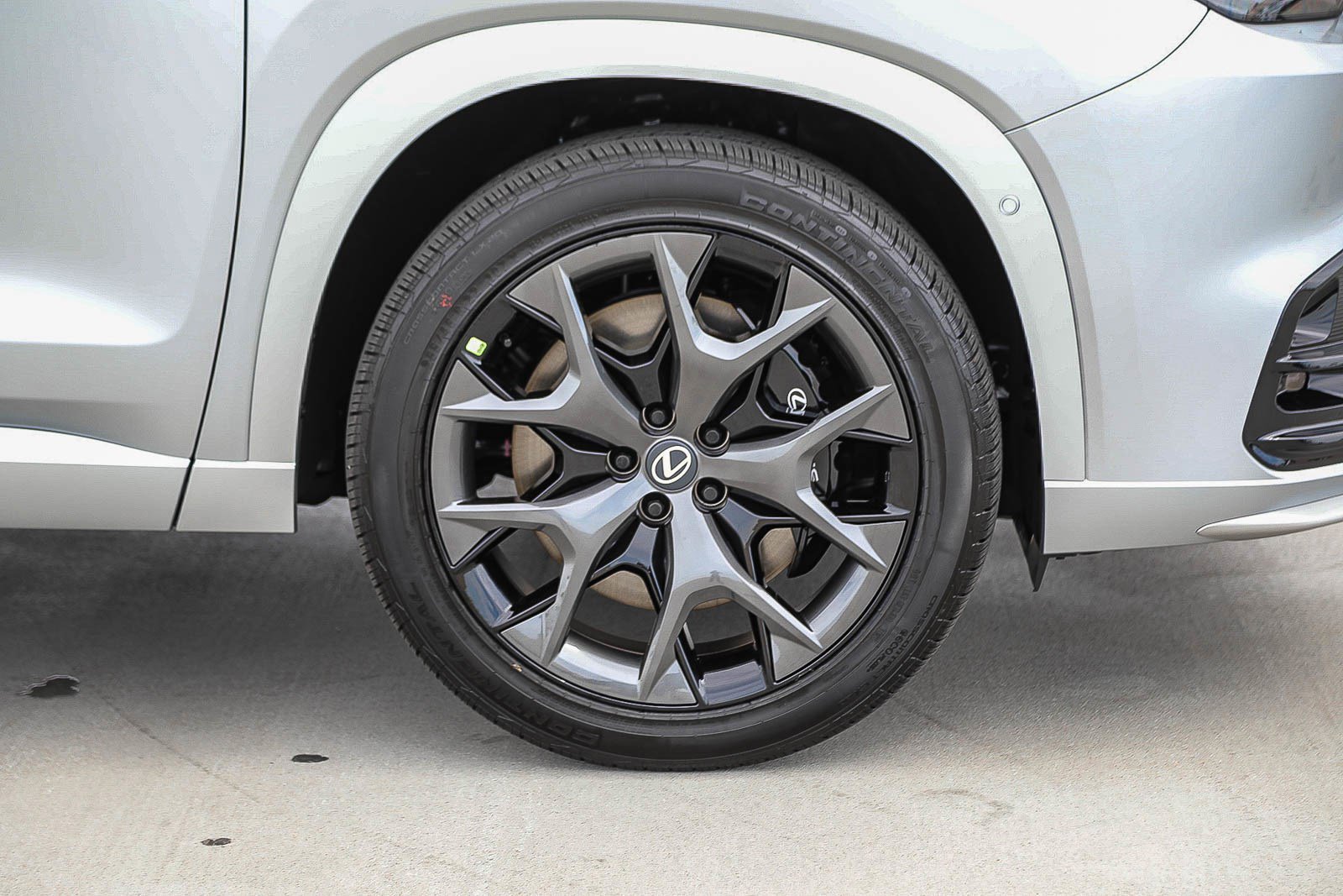2026 Lexus TX 500h F-Sport Premium - Photo 9