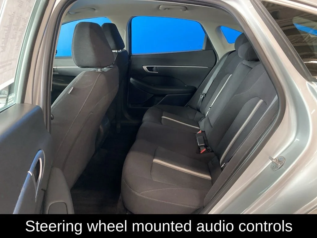 Used 2025 Silver Hyundai SEL image 11