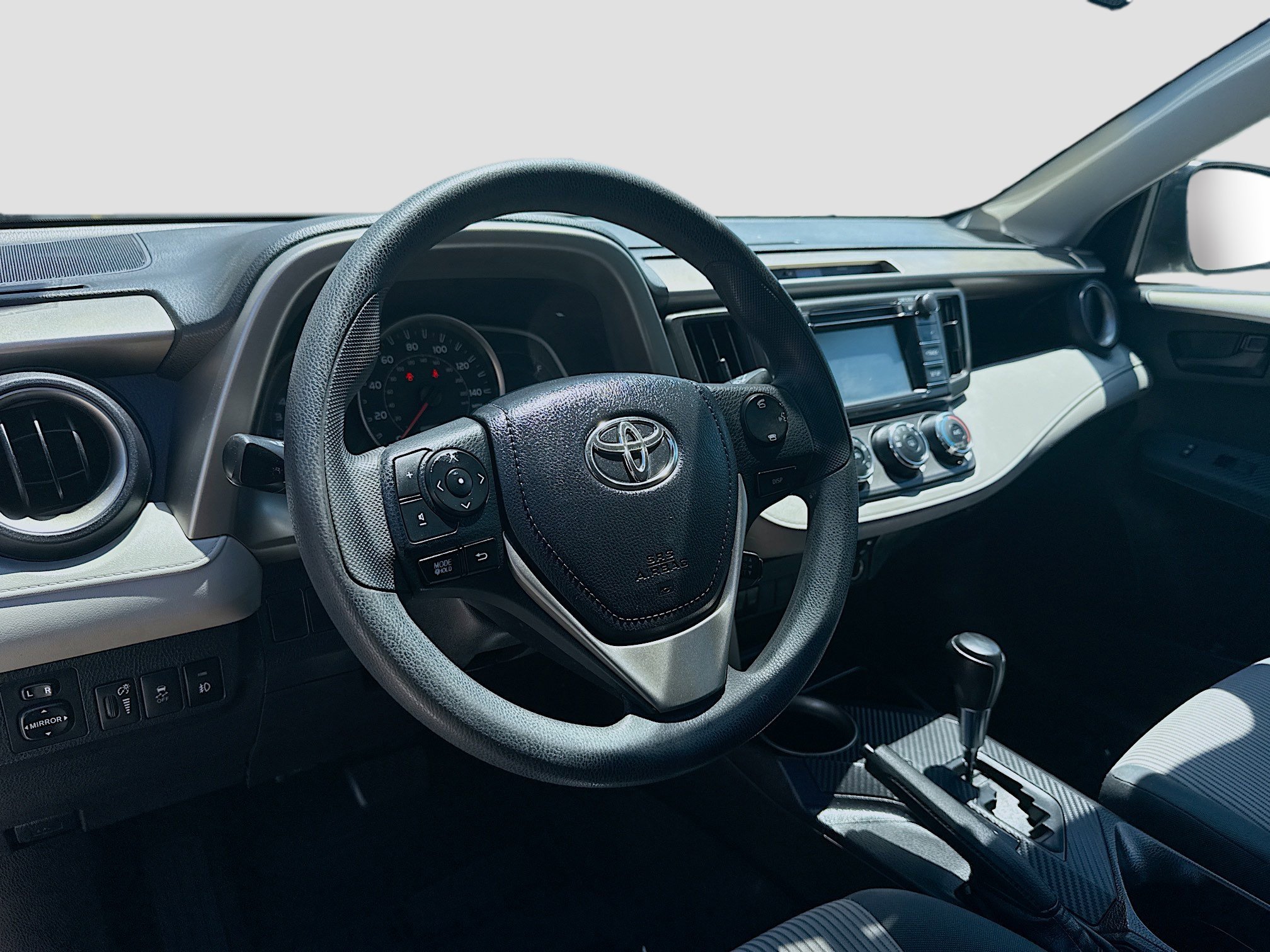 Used 2015 Magnetic Gray Metallic Toyota LE image 9