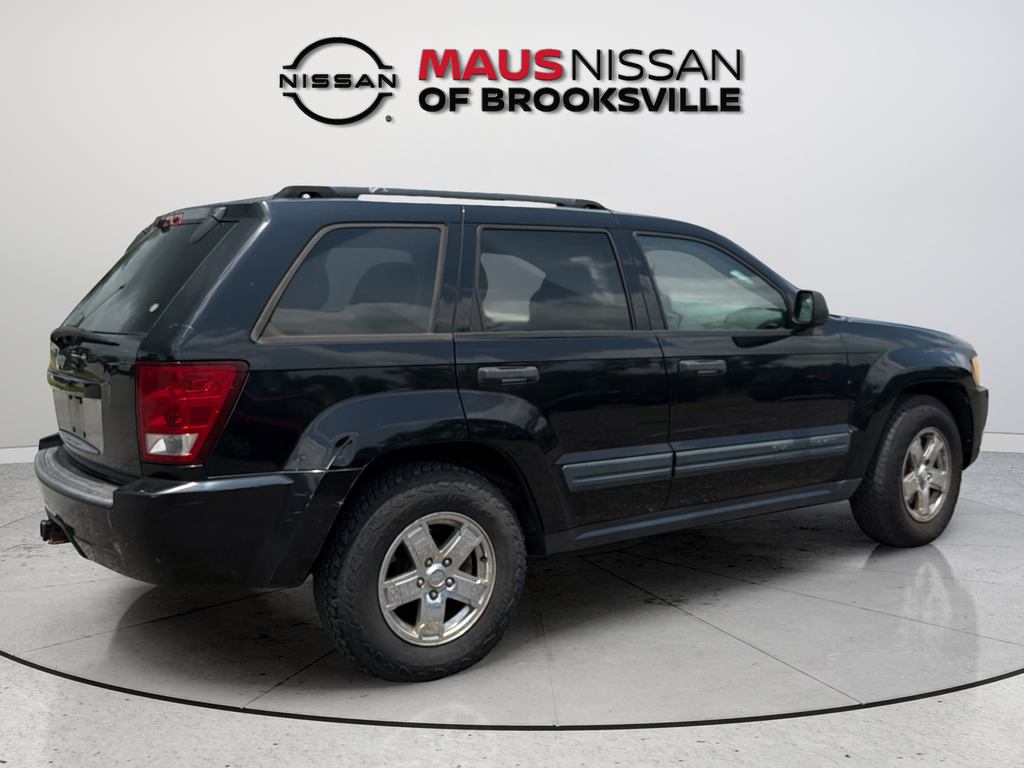 Used 2006 Black Jeep Laredo image 10