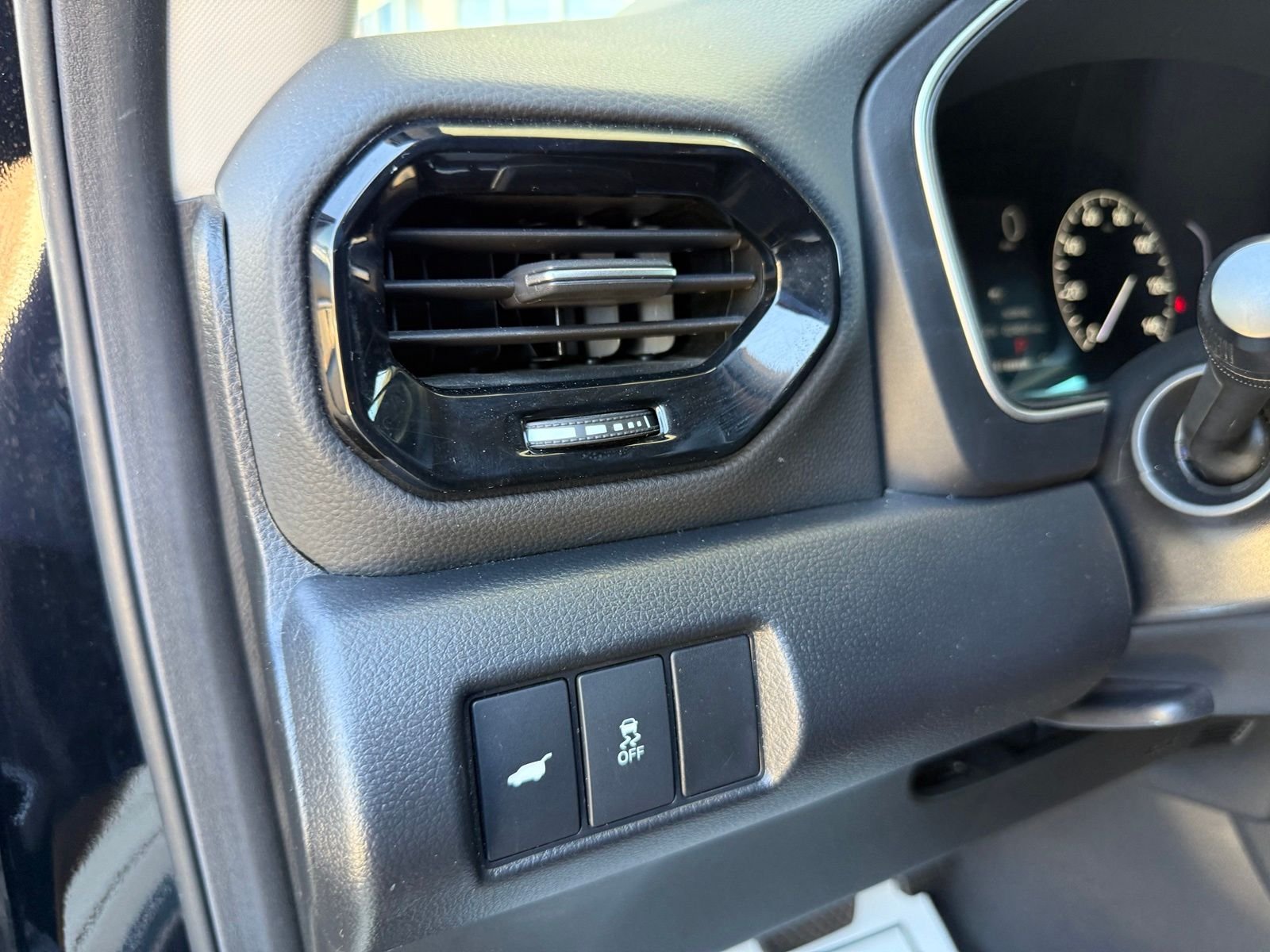 2025 Honda Pilot EX-L - Photo 14