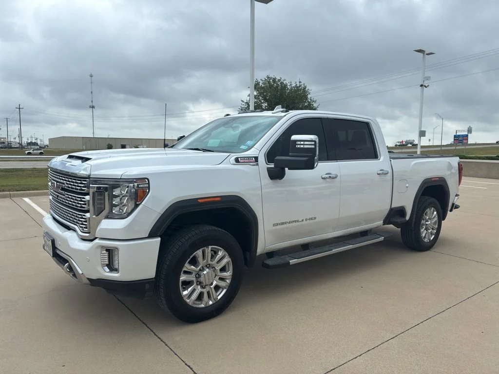 2020 GMC Sierra 4WD Crew Cab Standard Box Denali's photo