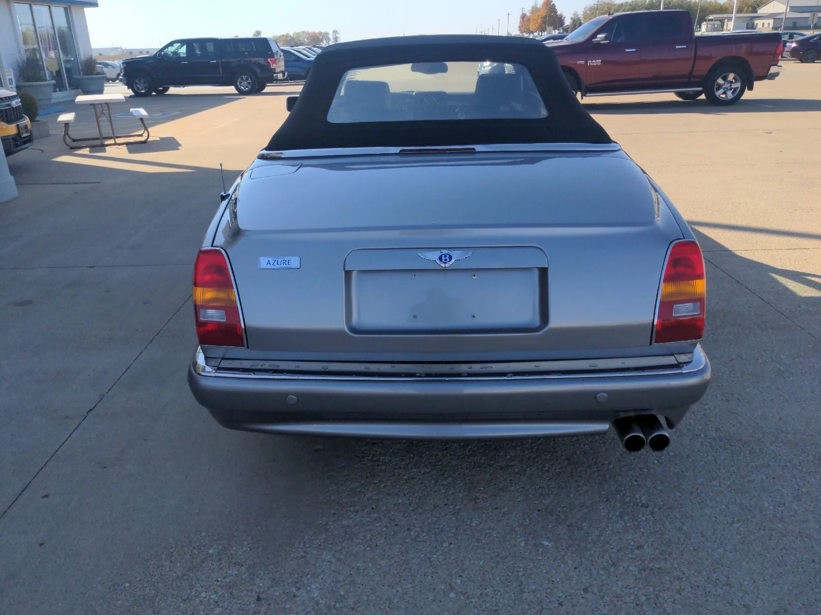 Used 2002 Silver Bentley  image 5