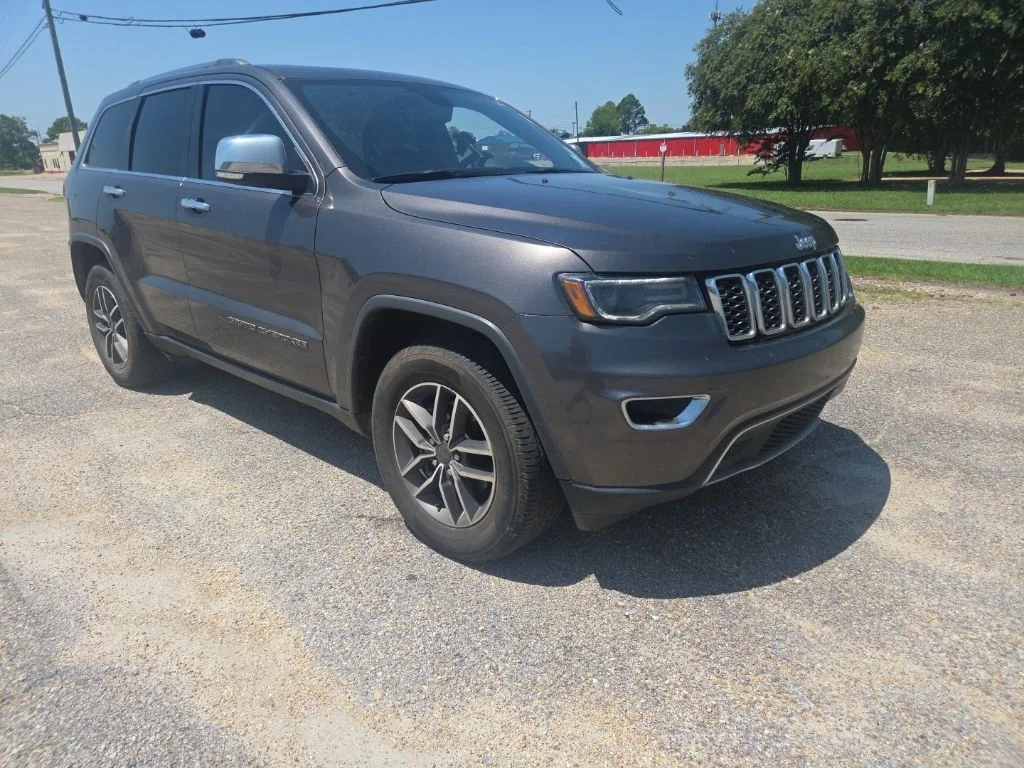 Used 2020 Gray Jeep Limited image 25