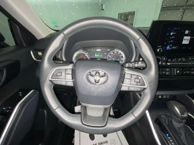 Used 2025 Gray Toyota XLE image 14