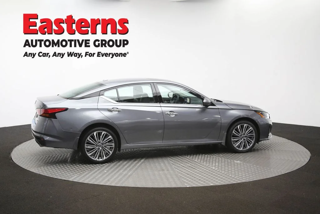 Used 2023 Gray Nissan 2.5 SL image 36