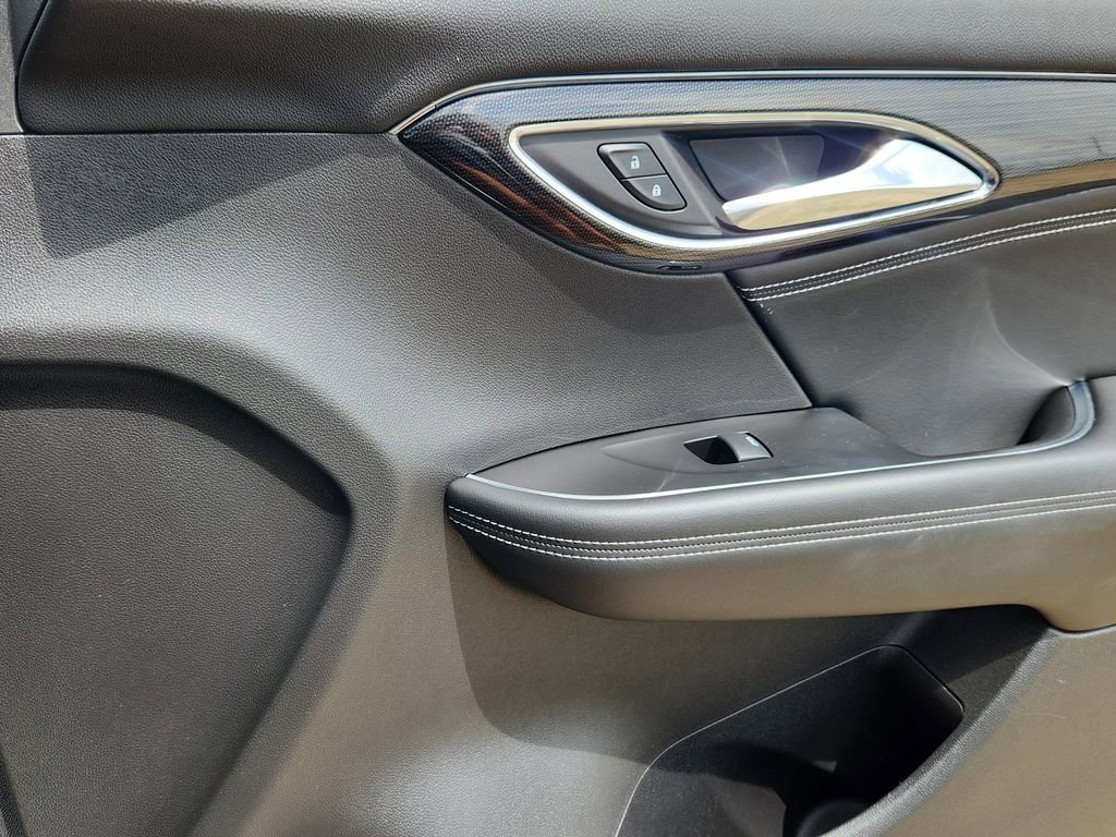 Used 2023 Moonstone Gray Metallic Buick Essence image 15