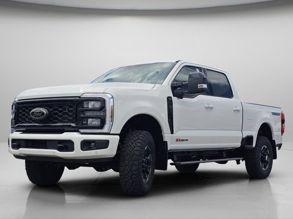 New 2026 Star White Metallic Tri-Coat Ford King Ranch image 22