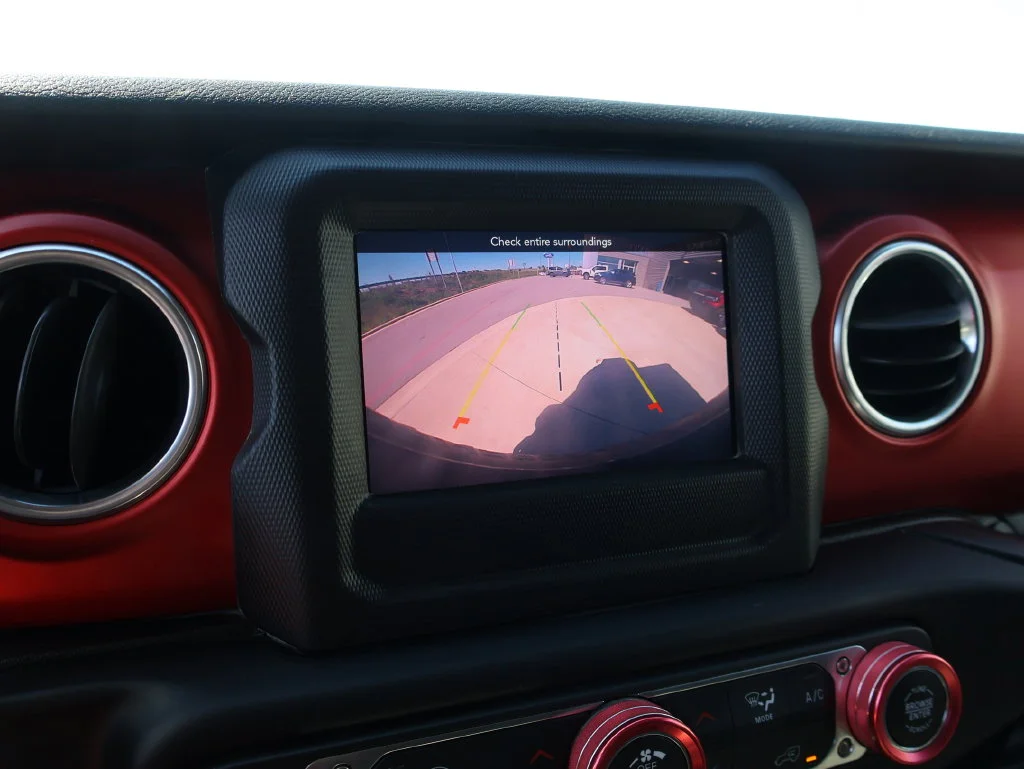 Used 2019 Granite Crystal Clearcoat Metallic Jeep Rubicon image 28