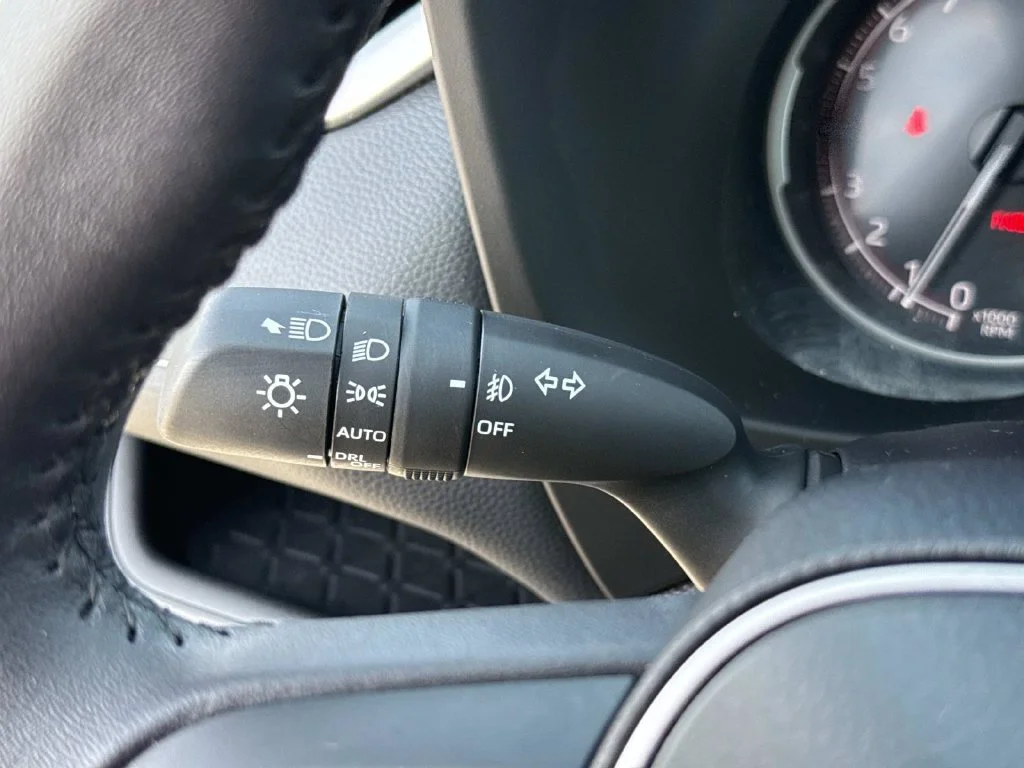Used 2025 Beige Toyota XLE Premium image 40