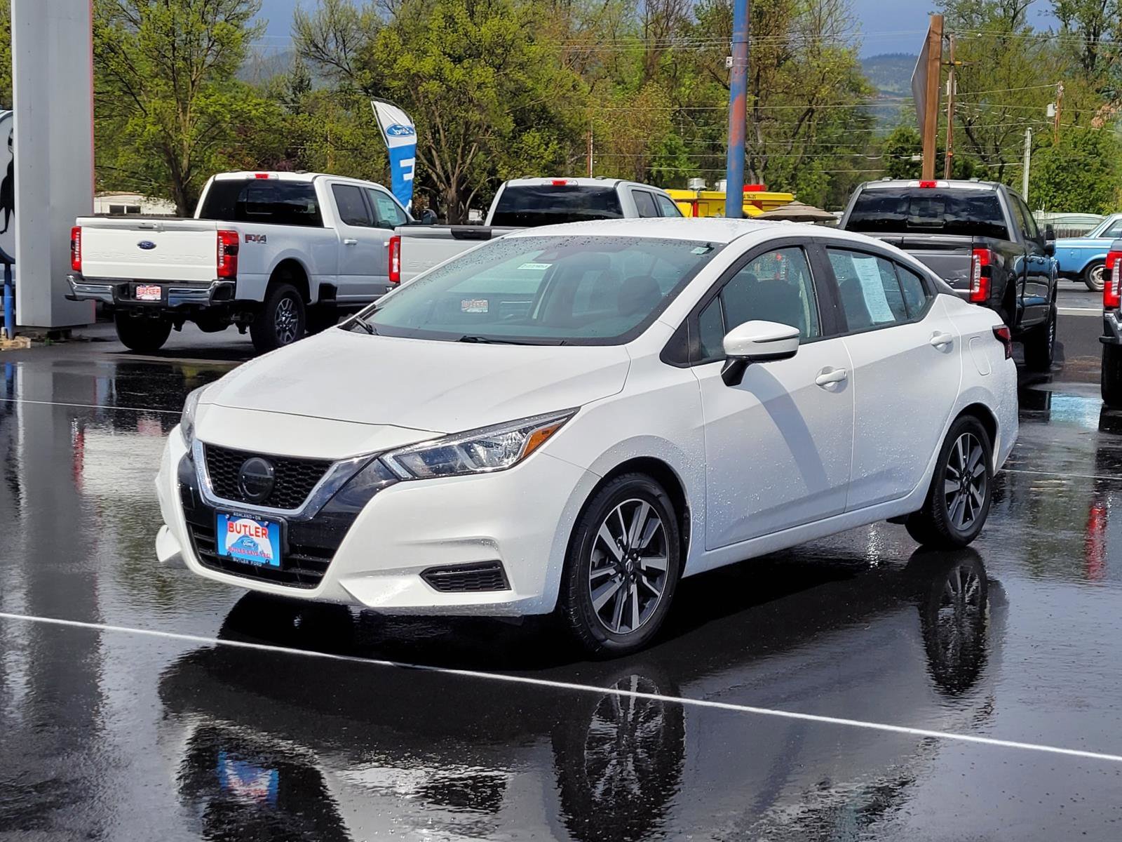 2021 Nissan Versa Sedan SV