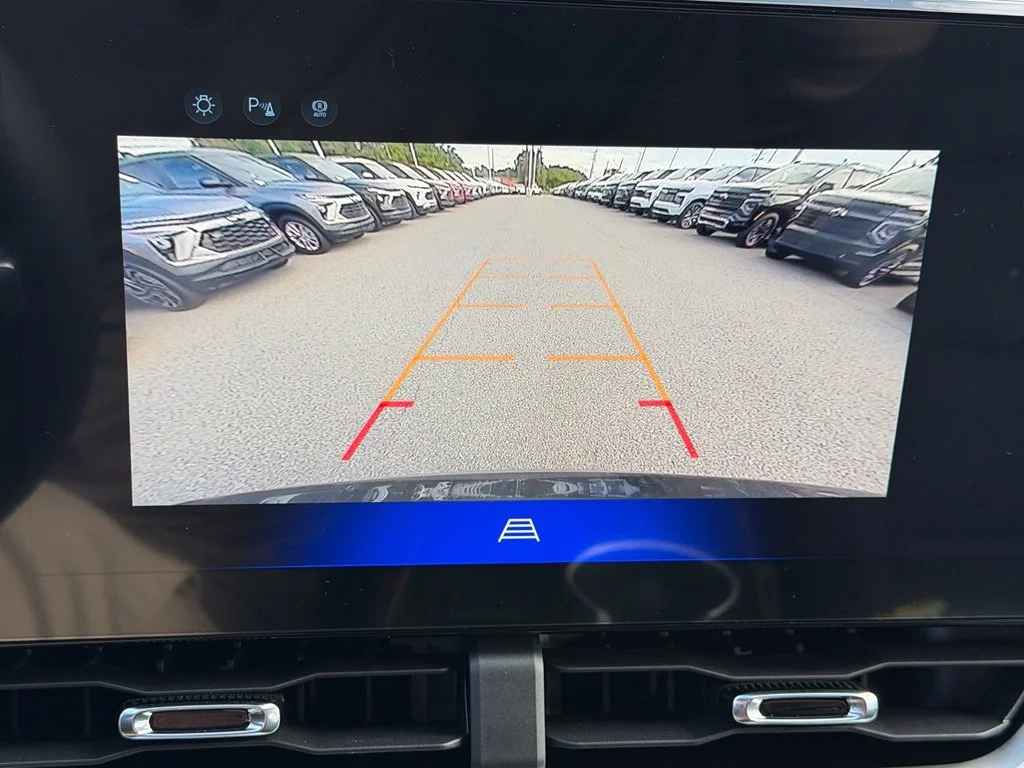 2027 Chevrolet Equinox LT - Photo 6