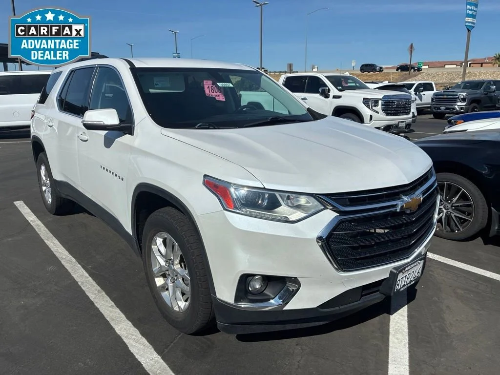 Used 2021 IRIDESCENT PEARL TRICOAT Chevrolet LT Cloth image 1