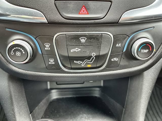 Used 2020 SUMMIT WHITE Chevrolet LT image 17