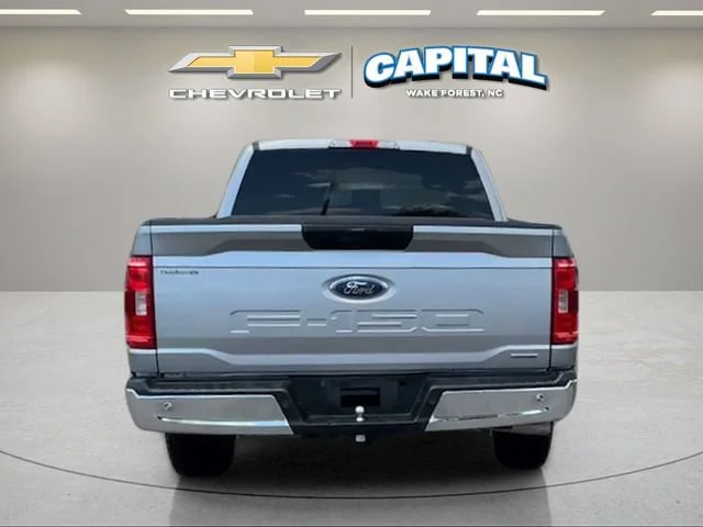 Used 2023 Silver Ford XLT image 4