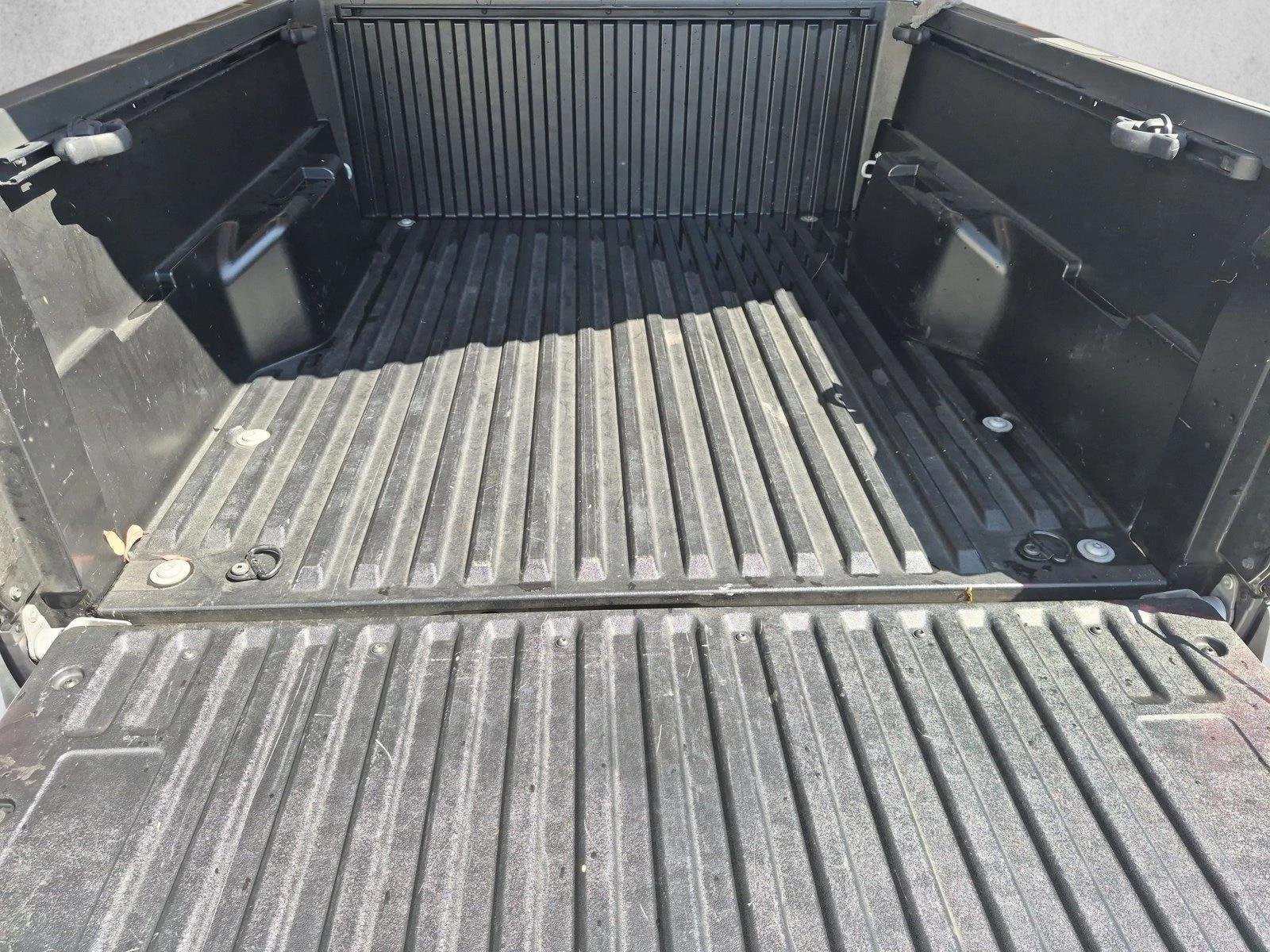 Used 2024 Ice Cap Toyota SR5 image 6