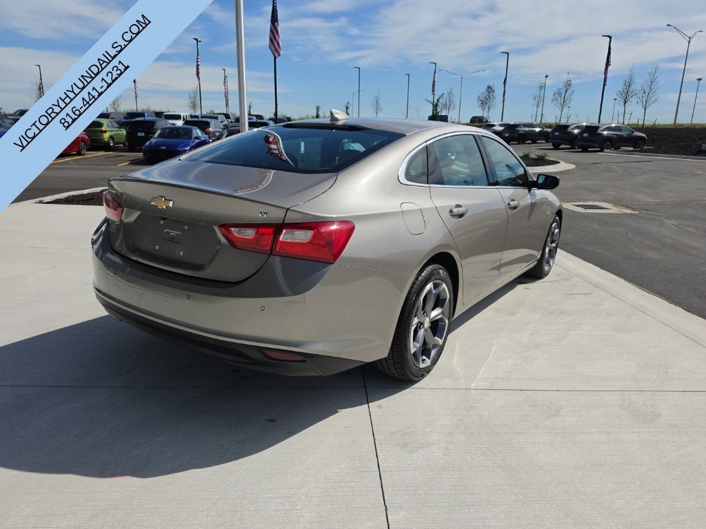 Used 2024 Gray Chevrolet LT image 5