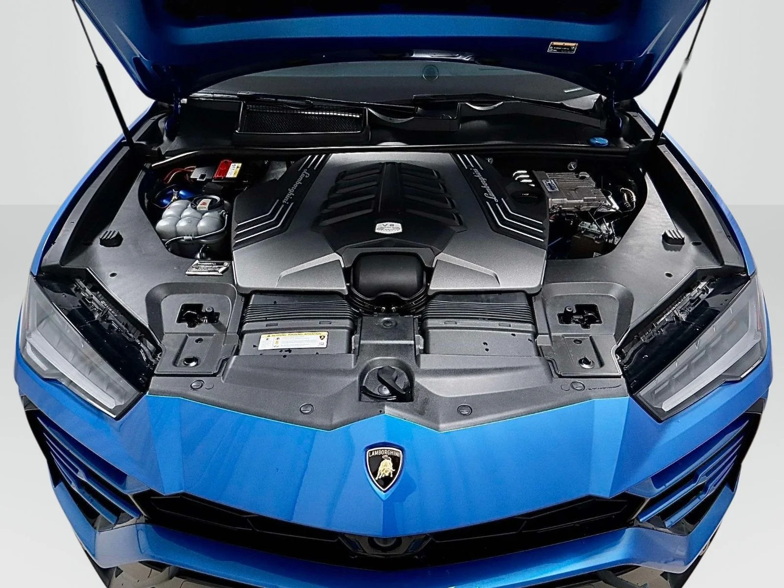 Used 2020 Blu Eleos Metallic Lamborghini  image 10