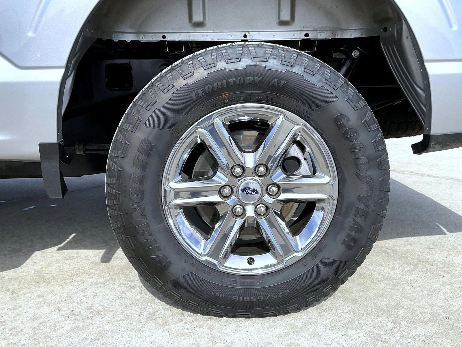 Used 2025 Silver Ford XLT image 22