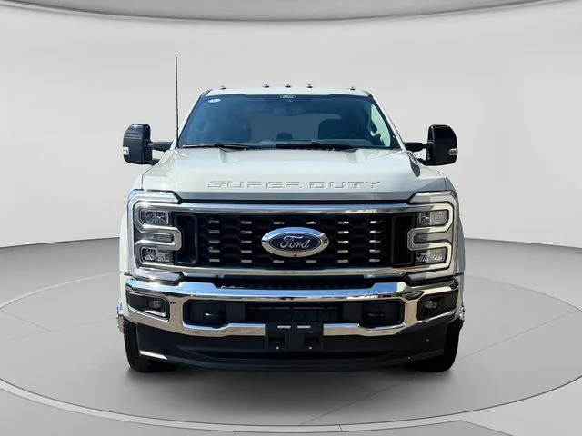 Certified Used 2025 Avalanche Ford Lariat image 8