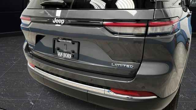 Used 2023 Gray Metallic Jeep Limited image 37