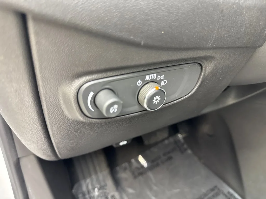 Used 2024 White Chevrolet LT image 56