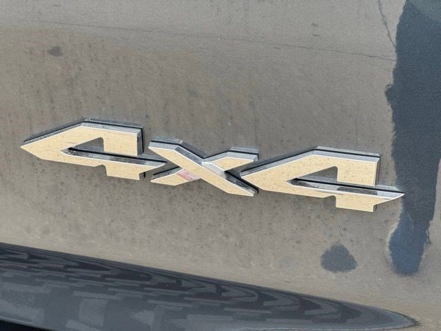 New 2026 Forged Blue Metallic Exterior Paint RAM Laramie image 39