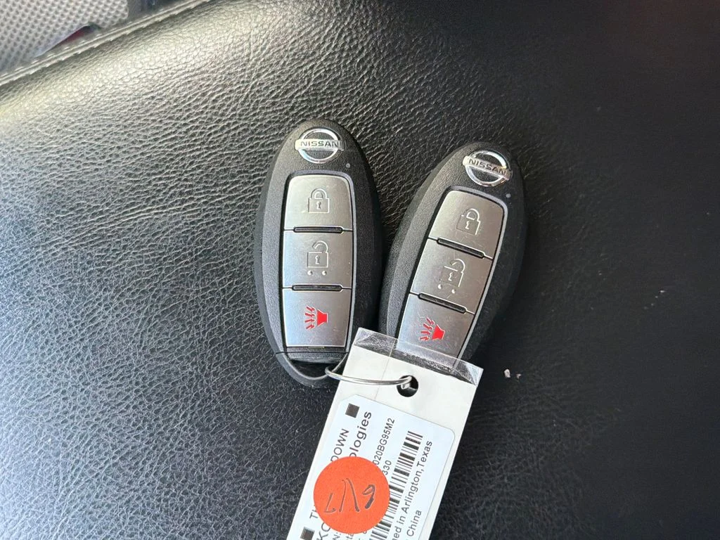 Used 2020 Gray Nissan S image 26