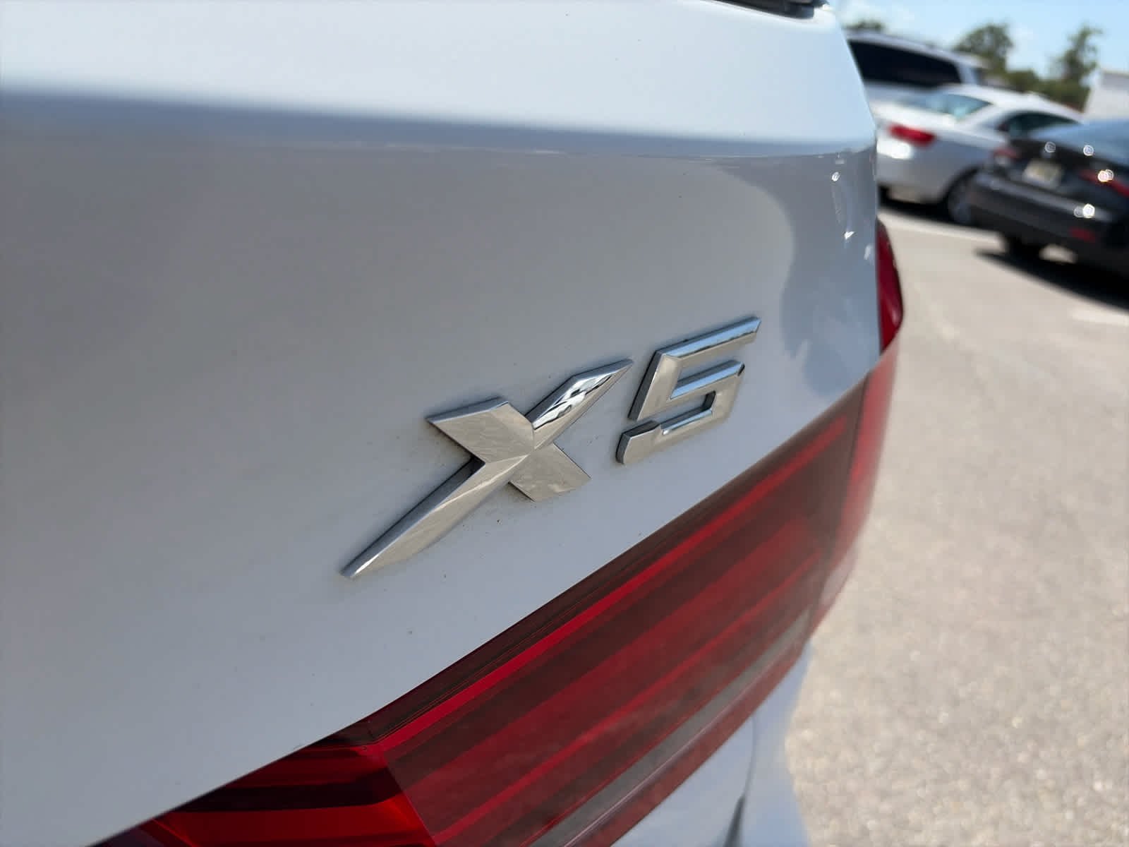 Used 2018 Alpine White BMW sDrive35i image 5