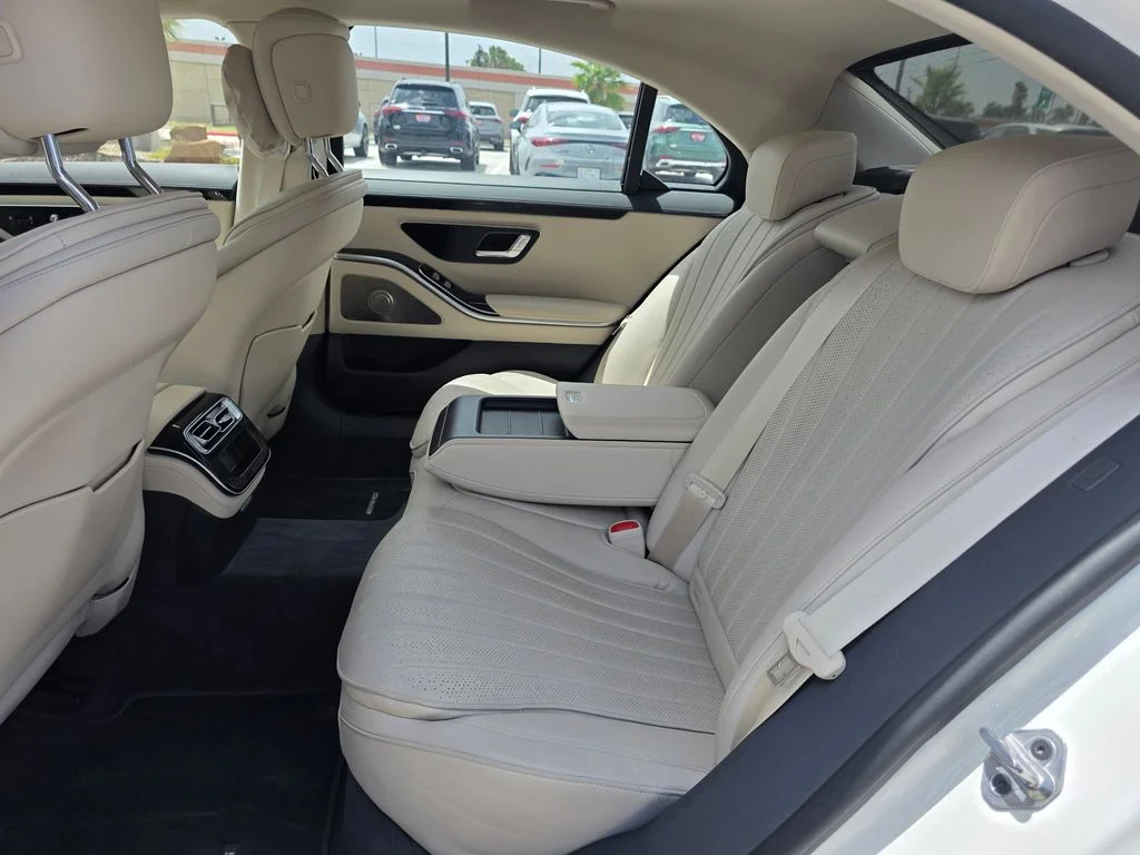 Used 2023 White Mercedes-Benz S 500 image 13