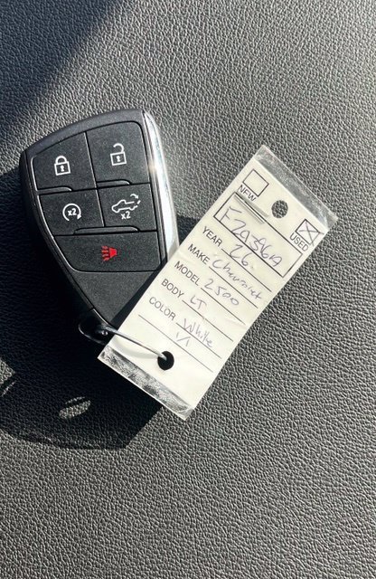 Used 2026 Summit White Chevrolet LT image 31