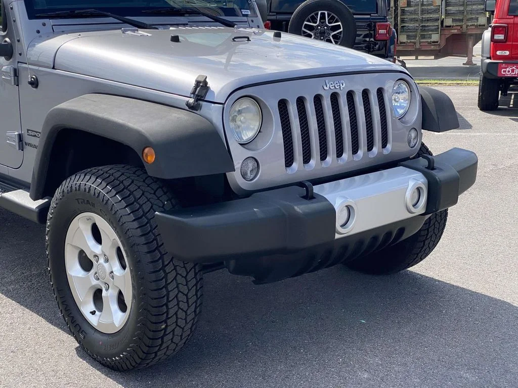 Used 2013 Silver Jeep Sport image 51