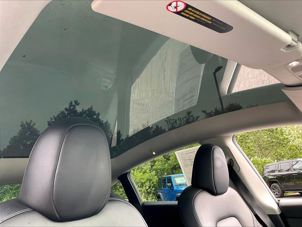 Used 2022 Deep Blue Metallic Tesla Long Range image 21