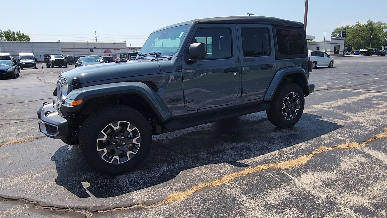 New 2026 Gray Jeep Sahara image 4