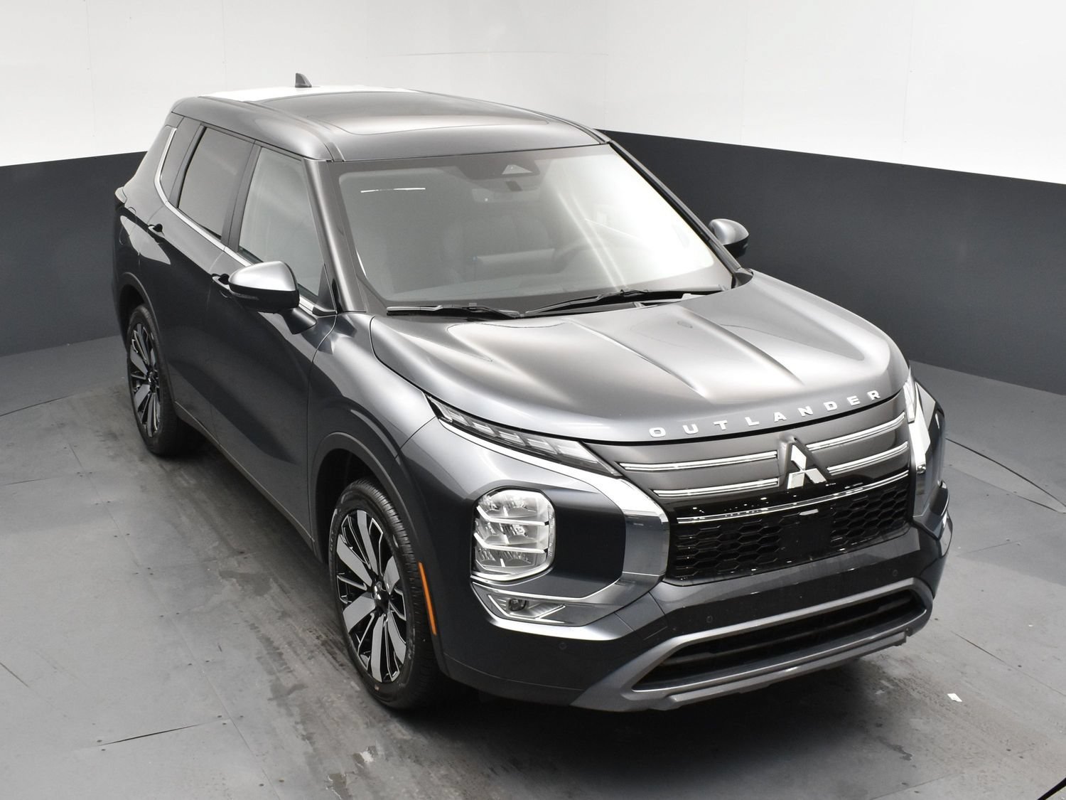 New 2026 Gray Mitsubishi SE 1.5T 2WD image 13