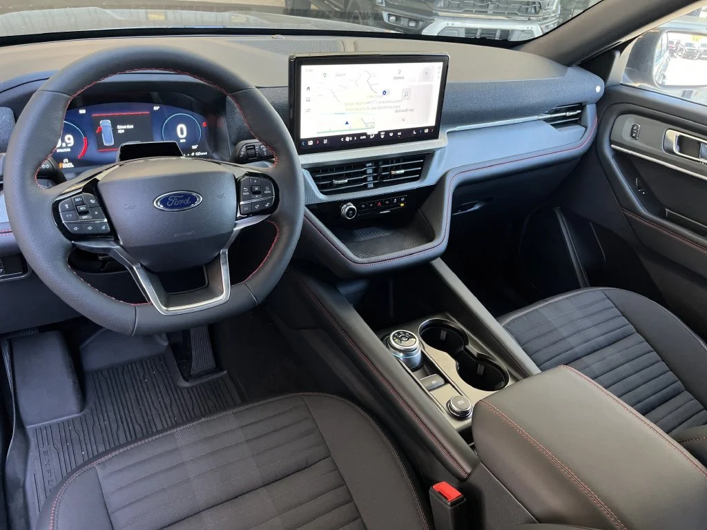 New 2026 Carbonized Gray Metallic Ford ST-Line image 14