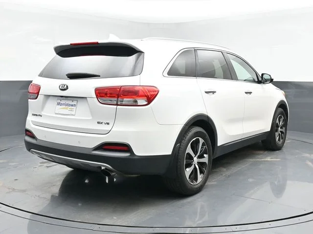 Used 2016 Snow White Pearl Kia EX image 10