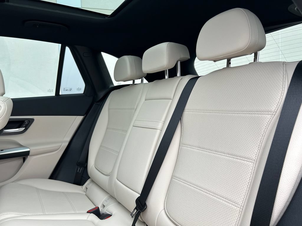 New 2026 Cirrus Silver Metallic Mercedes-Benz GLC 300 image 59