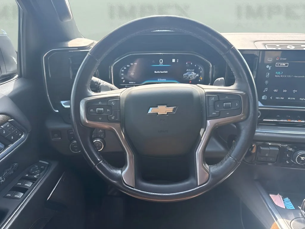 Used 2023 Iridescent Pearl Tricoat Chevrolet High Country image 13