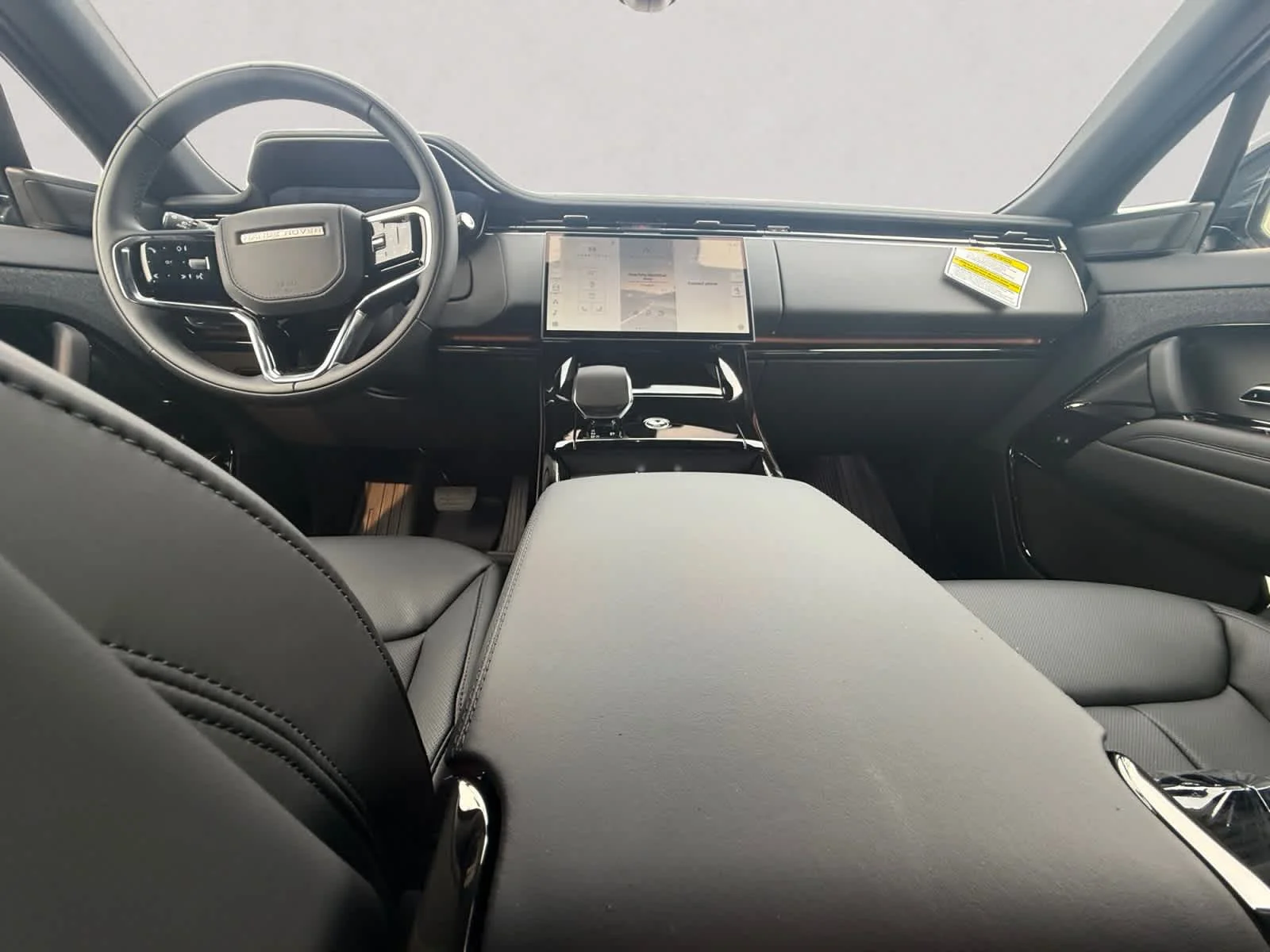 New 2026 Santorini Black Land Rover SE image 10