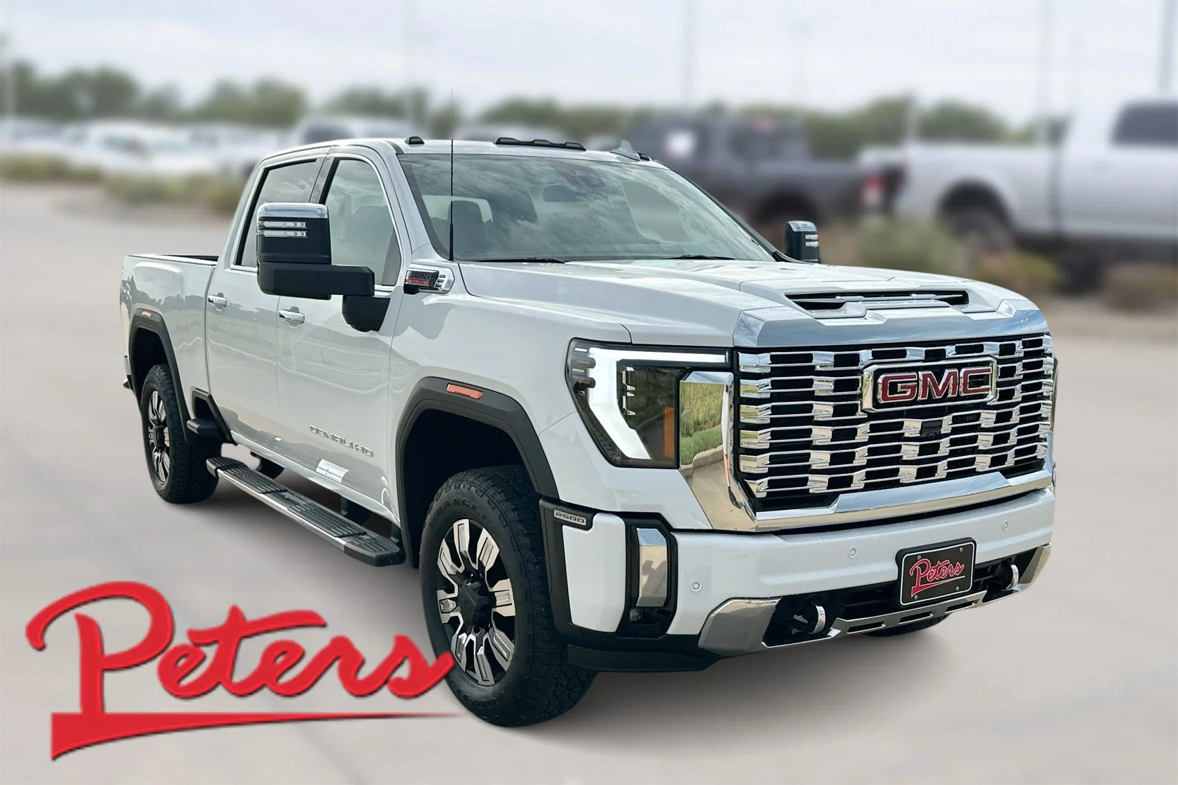 Used 2025 White GMC Denali image 1