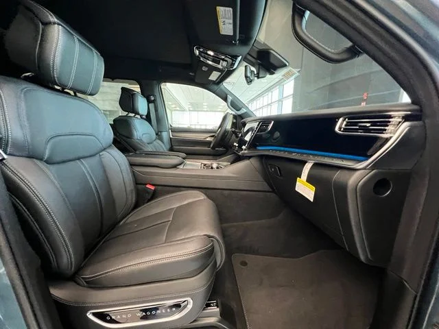 New 2026 Steel Blue Exterior Paint Jeep Summit Obsidian image 23
