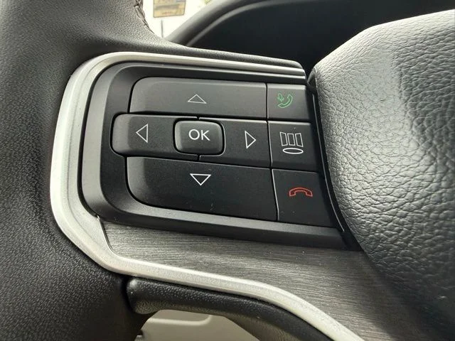 Used 2025 White Jeep Series III image 26