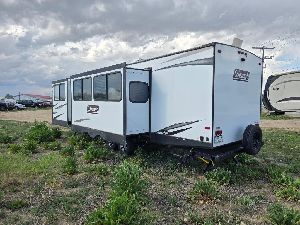 Used 2021 White Coleman  image 11